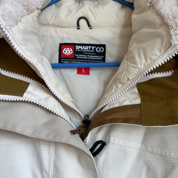 686 White SMARTY 3-in-1 Spellbound Ski Snowboard Jacket - Birch Geo Jacquard - Picture 5 of 8